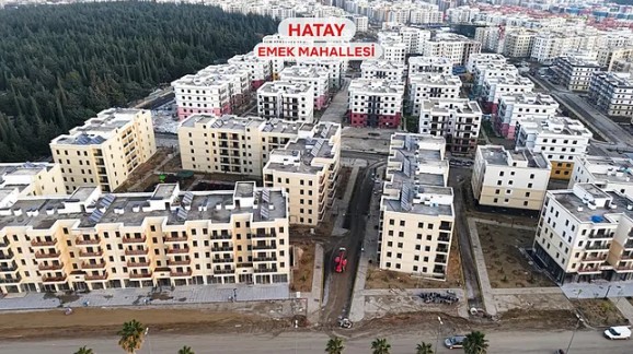 Cumhurbaşkanı Erdoğan'dan deprem konutları paylaşımı: Biz bir şeyi yapacağız dersek, Allah’ın izniyle yaparız